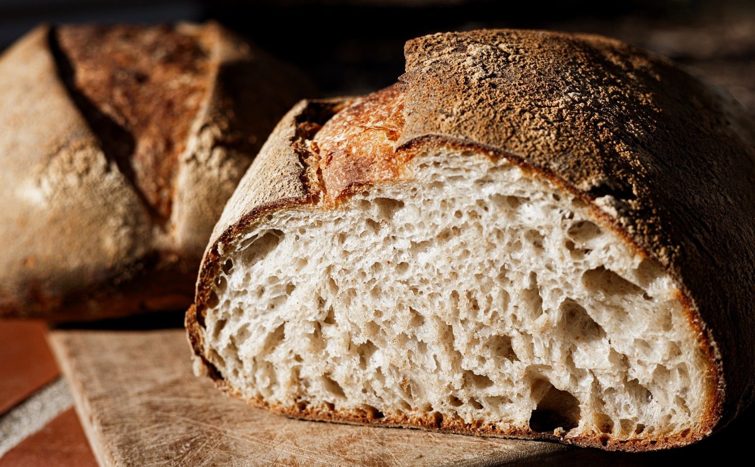 Fresh loaves on the bakery table
